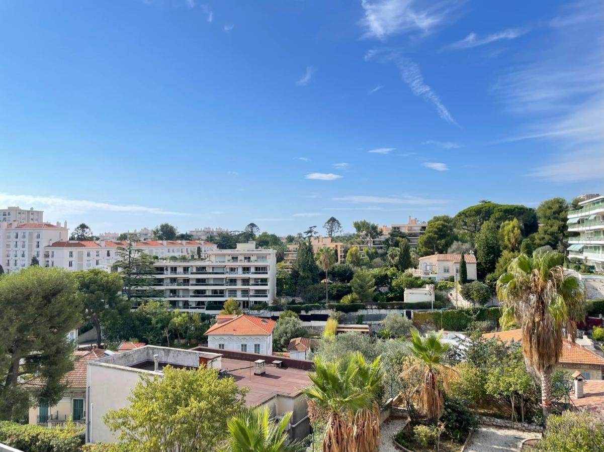 Apartment Renting - Cambrai - Luxurious Sea View Terrasse - King Bed - Parking - Ac - Fully Equipped Nizza